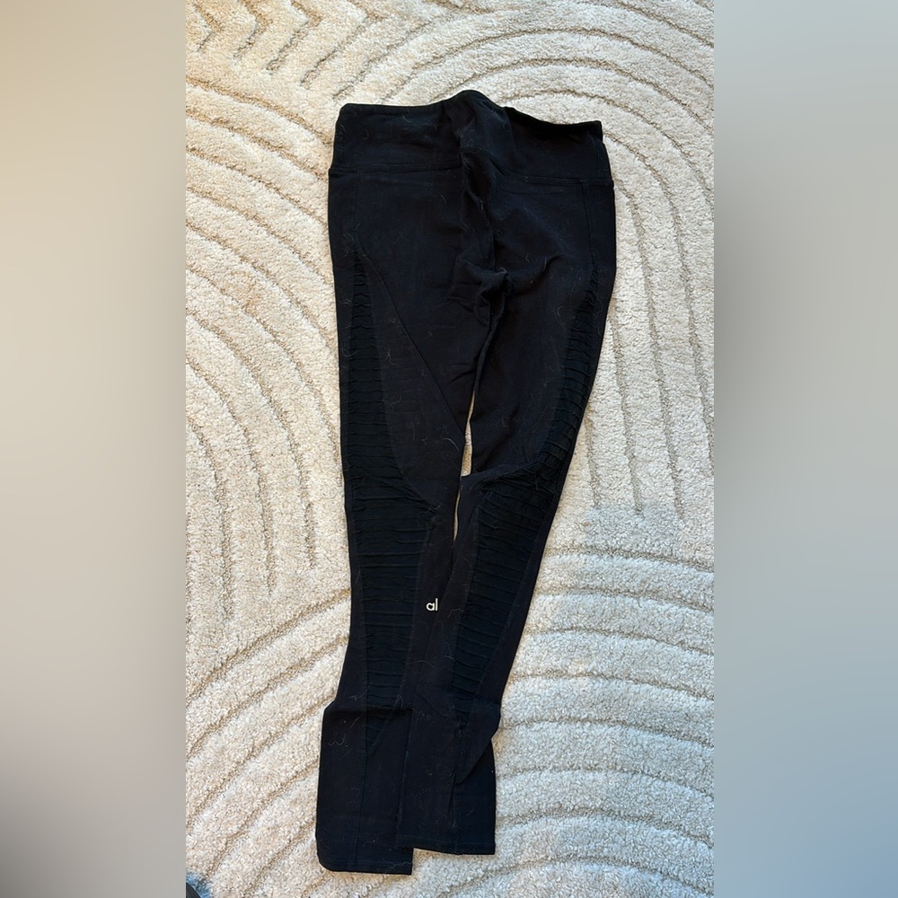 Alo yoga pants